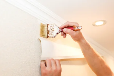 Pose de papier peint à Cramoisy — revêtements muraux et toiles de verre